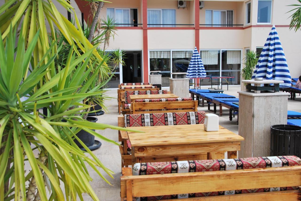 Castle Park Hotel بيلديبي المظهر الخارجي الصورة