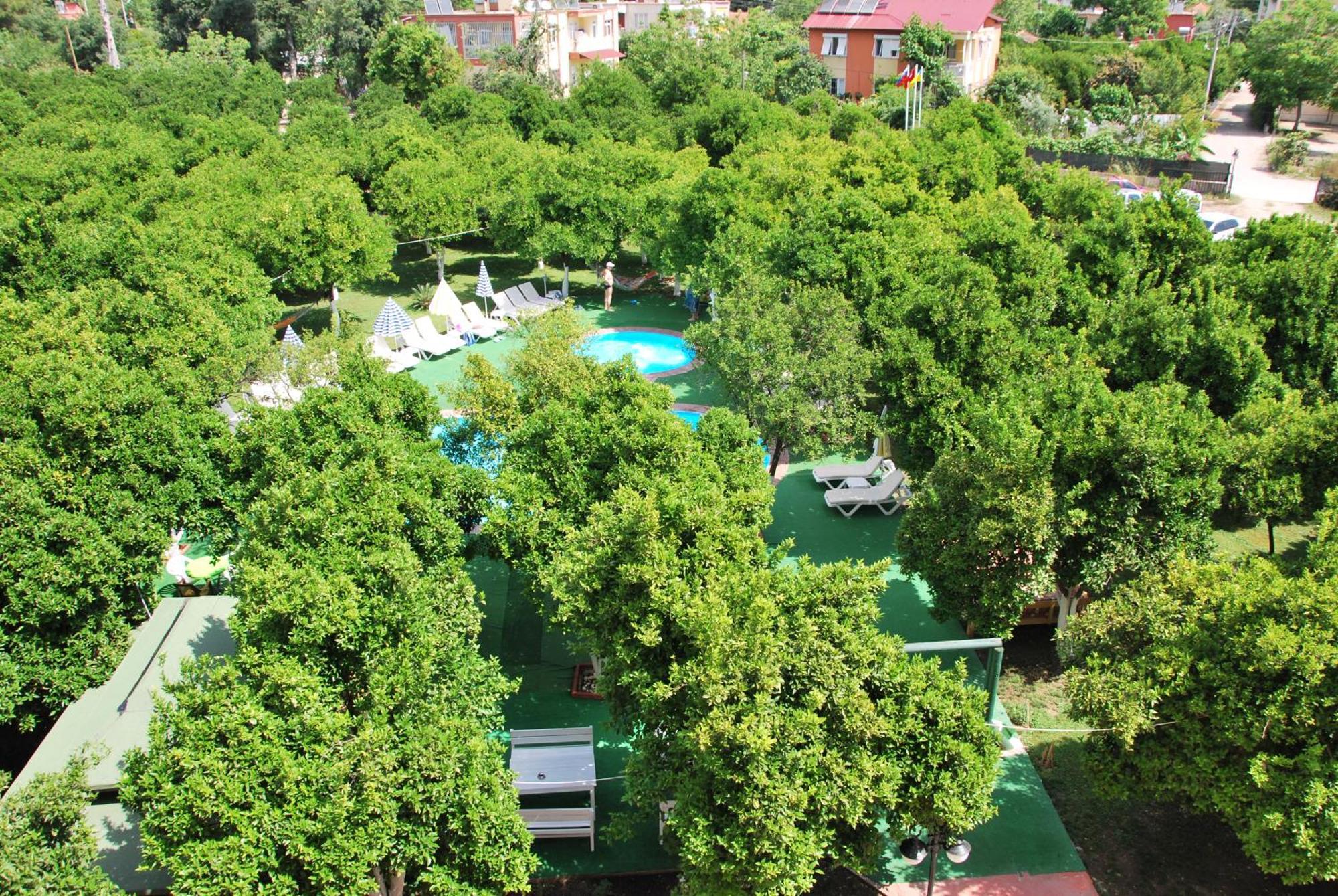 Castle Park Hotel بيلديبي المظهر الخارجي الصورة