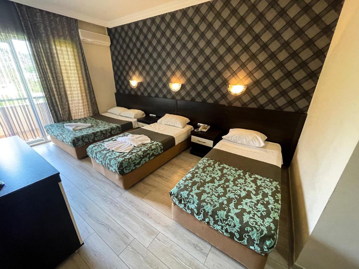 Castle Park Hotel بيلديبي المظهر الخارجي الصورة