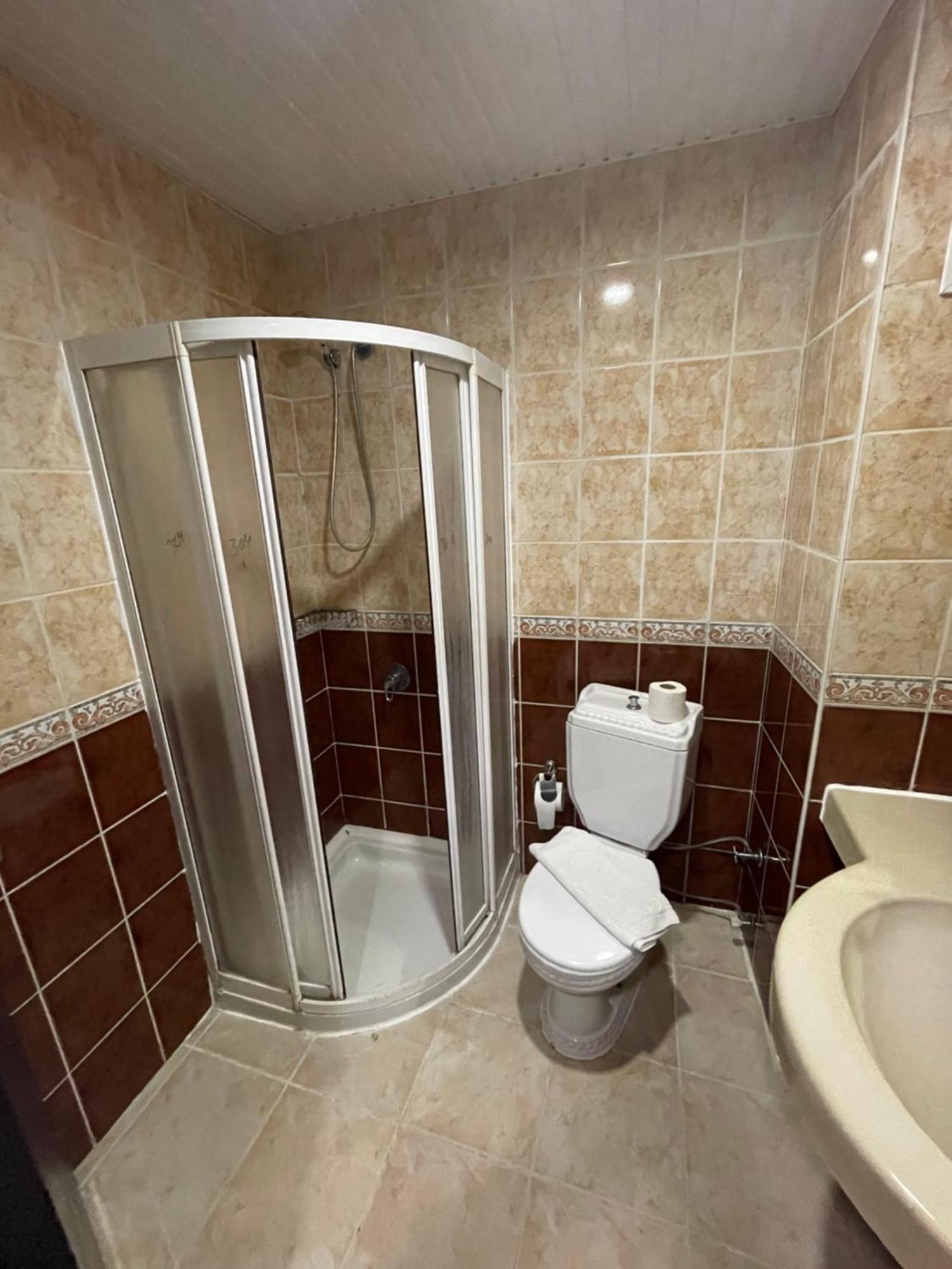 Castle Park Hotel بيلديبي المظهر الخارجي الصورة
